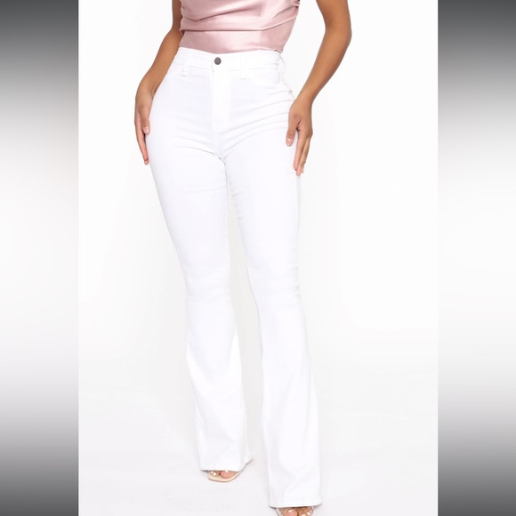 NWT SIZE 27 Good American White Flare Jeans High-Rise